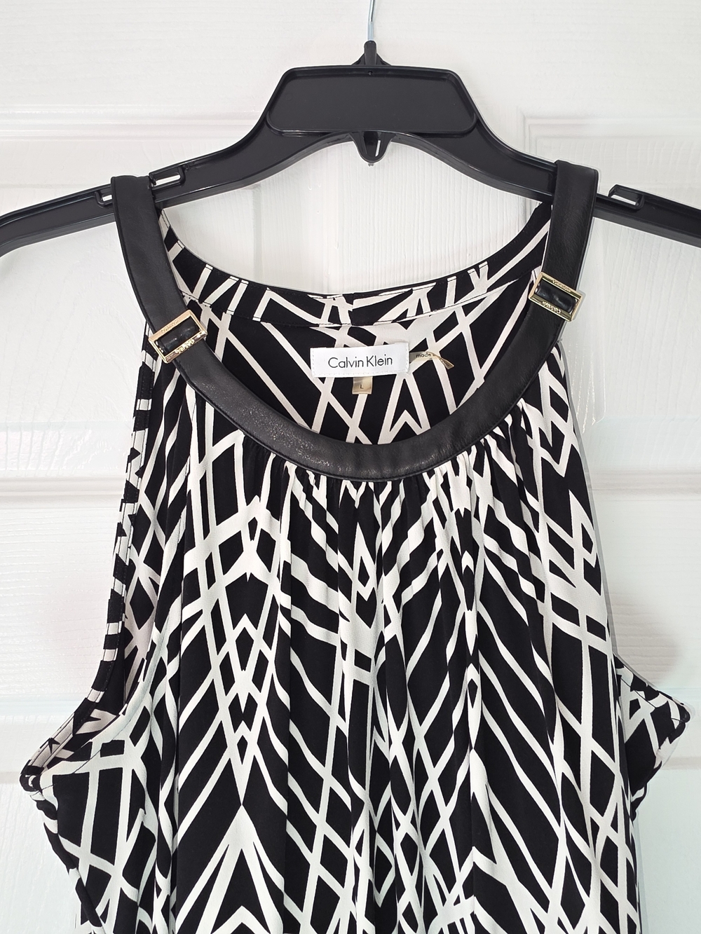 Calvin Klein Black & White Geometric Pleated Dress